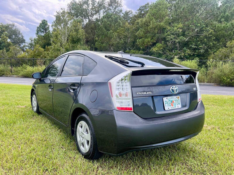 2011 Toyota Prius Two