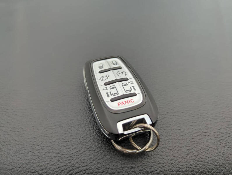 2023 Chrysler Pacifica Plug-In Hybrid Limited