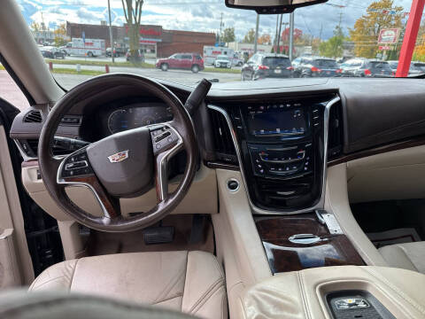 2016 Cadillac Escalade ESV Luxury Collection