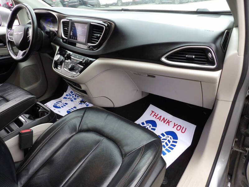 2018 Chrysler Pacifica Touring L