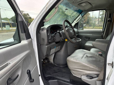 2007 Ford E-Series E-450 SD