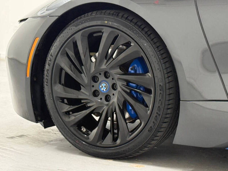 2016 BMW i8