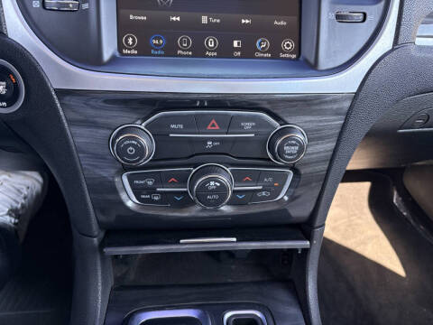 2018 Chrysler 300 Touring