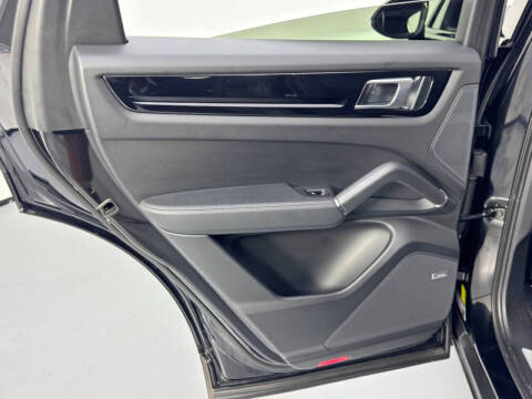 2022 Porsche Cayenne Coupe Platinum Edition