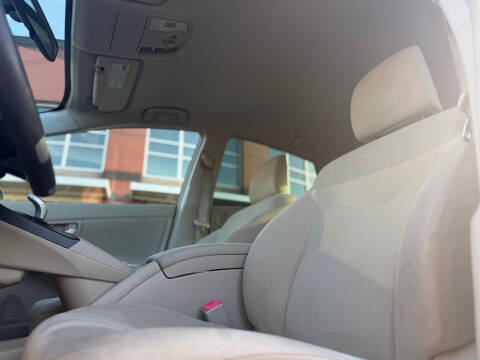 2010 Toyota Prius I