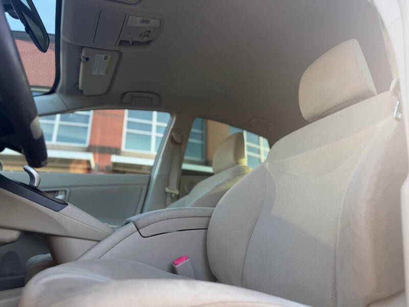 2010 Toyota Prius I