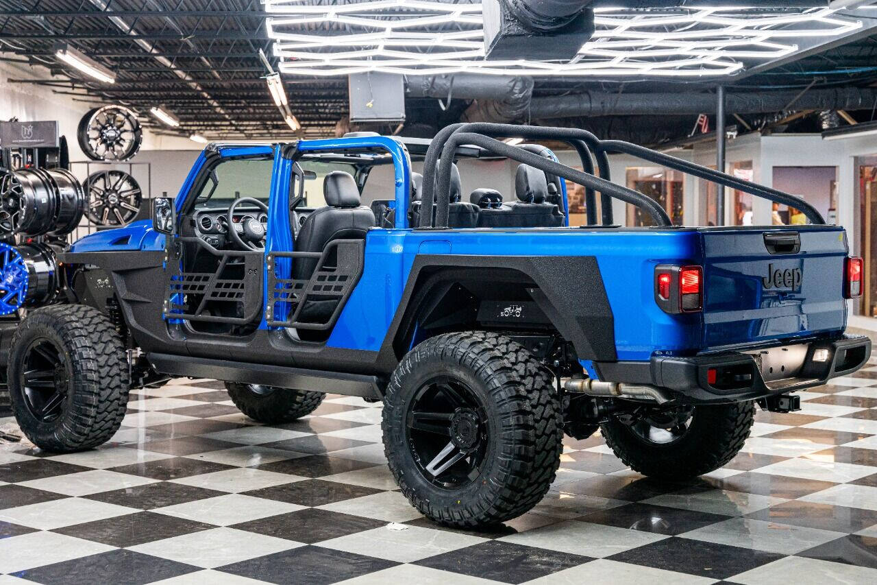 2023 JEEP Gladiator Pickup - $68,999
