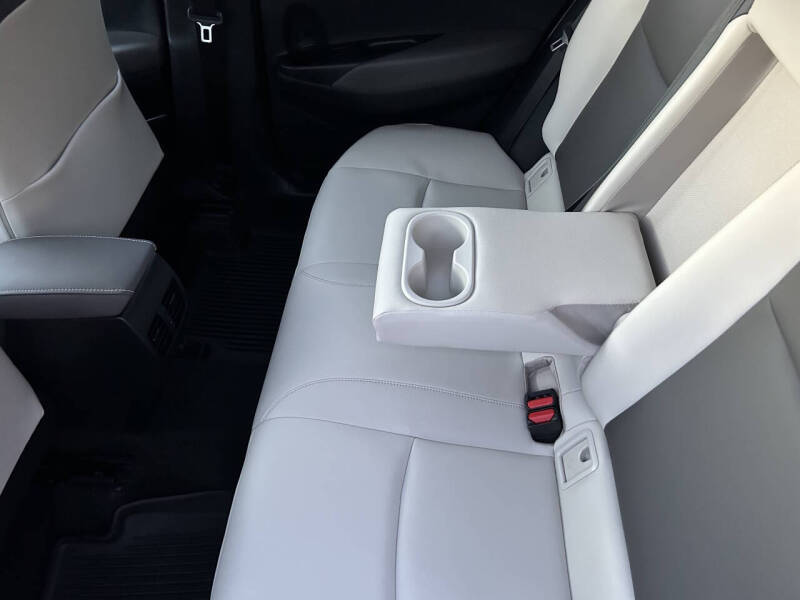 2023 Toyota Corolla Cross XLE