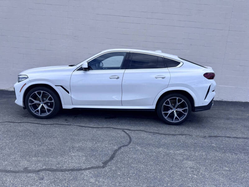 2022 BMW X6 xDrive40i