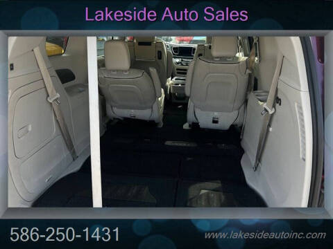 2017 Chrysler Pacifica Hybrid Platinum