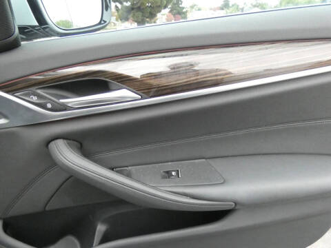 2019 BMW 5 Series 530i