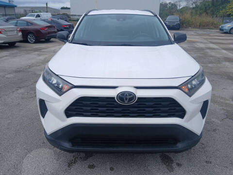 2020 Toyota RAV4 LE