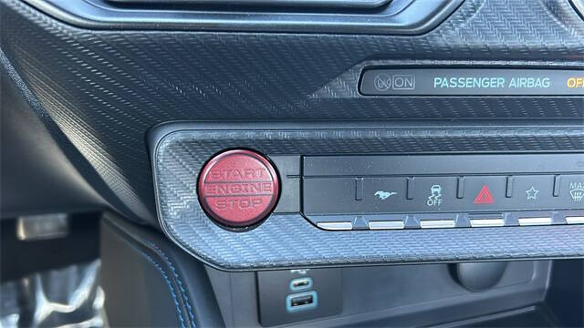 2025 Ford Mustang Dark Horse