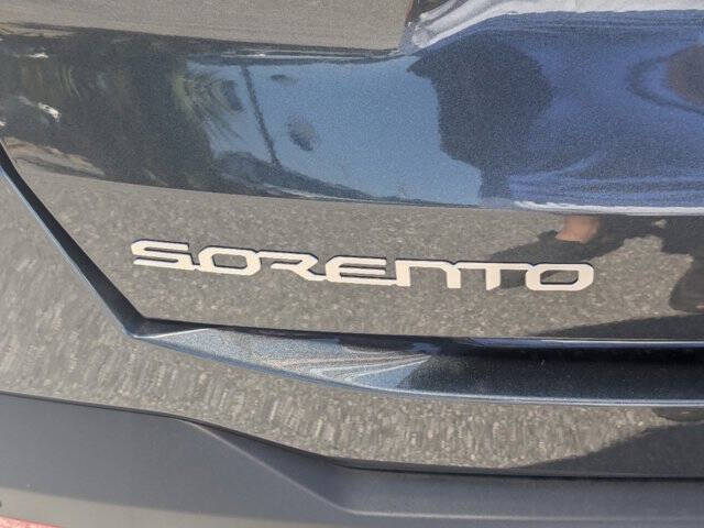 2025 Kia Sorento S