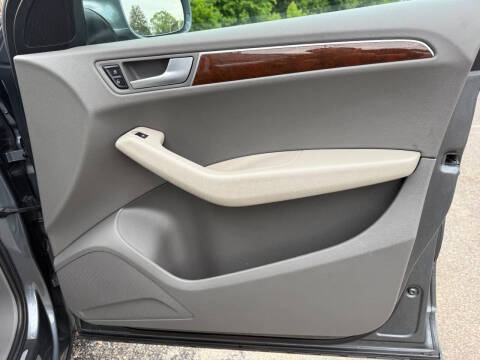 2012 Audi Q5 2.0T quattro Premium Plus