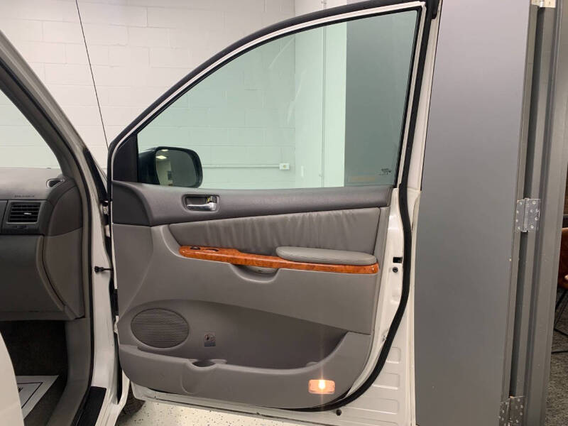 2008 Toyota Sienna XLE