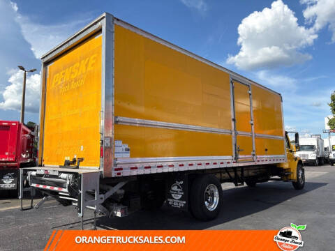 2019 Freightliner M2 106