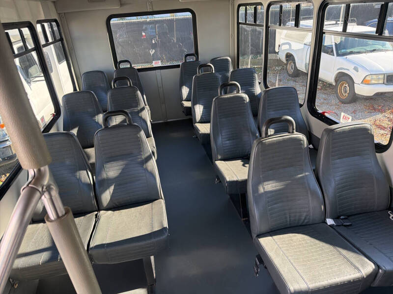 2014 Ford E-Series E-350 SD