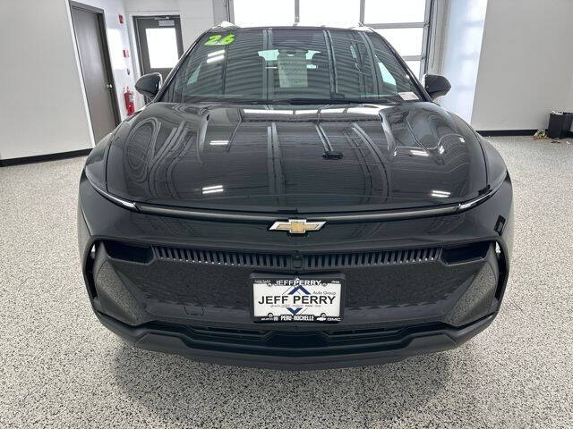 2026 Chevrolet Equinox EV LT 2