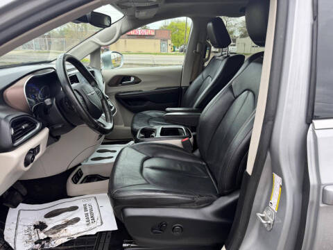 2019 Chrysler Pacifica Touring L Plus