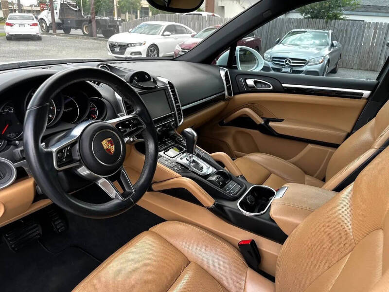 2016 Porsche Cayenne