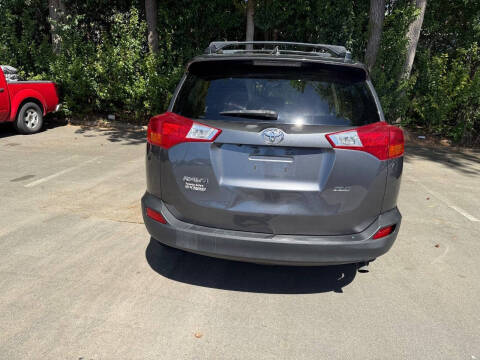 2013 Toyota Sienna LE 8-Passenger
