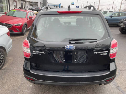 2016 Subaru Forester 2.5i