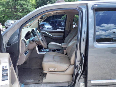 2008 Nissan Pathfinder LE