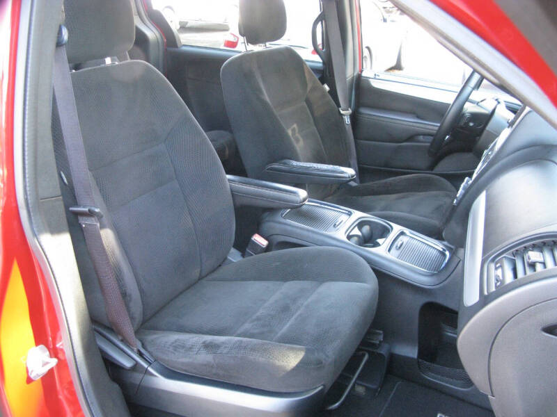 2015 Dodge Grand Caravan SXT Plus