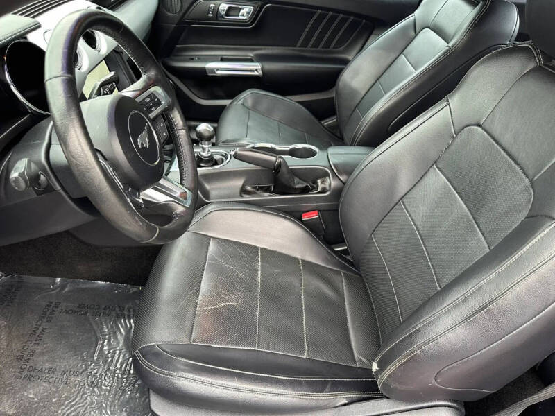 2017 Ford Mustang GT Premium