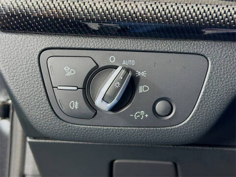 2022 Audi SQ5 3.0T quattro Premium