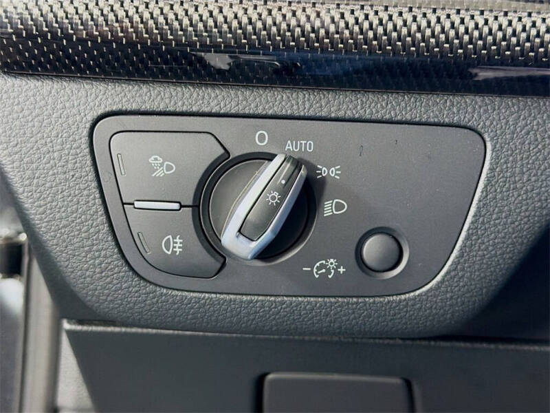 2022 Audi SQ5 3.0T quattro Premium