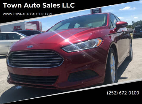 2013 Ford Fusion for sale at Town Auto Sales LLC in New Bern NC