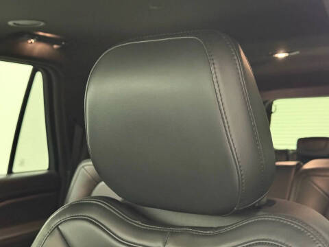 2023 Lincoln Navigator L Standard