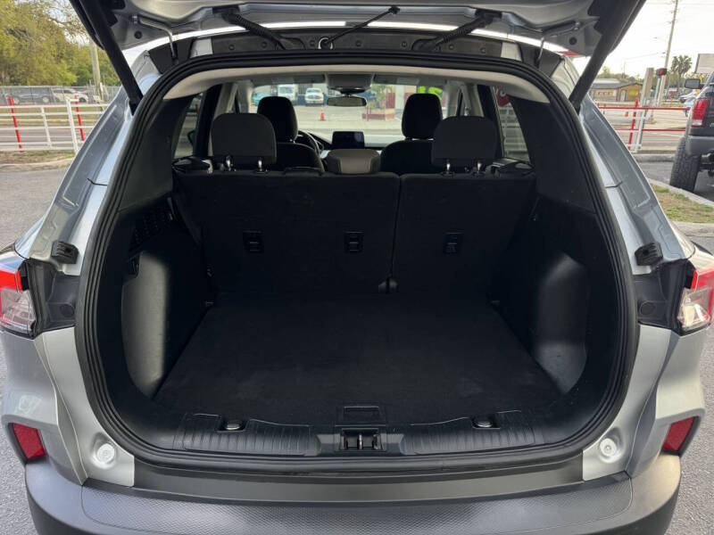 2021 Ford Escape SE