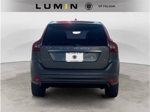 2017 Volvo XC60 T6 R-Design