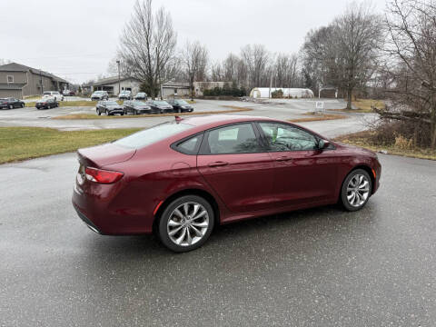 2016 Chrysler 200 S
