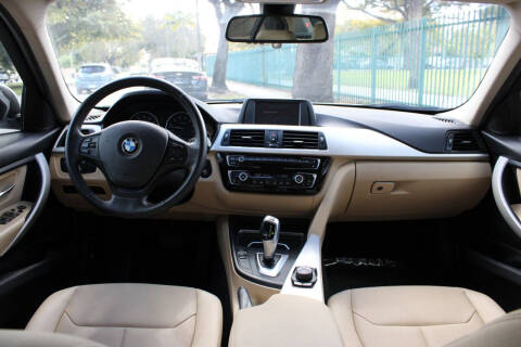 2018 BMW 3 Series 320i