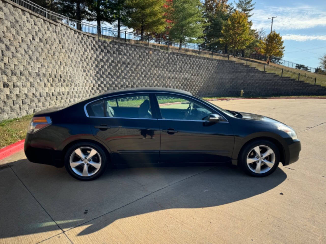 2008 Nissan Altima for sale at 10-4 AUTO GROUP LLC in Raytown, MO