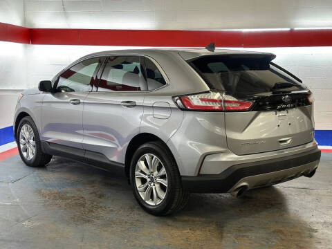 2021 Ford Edge Titanium