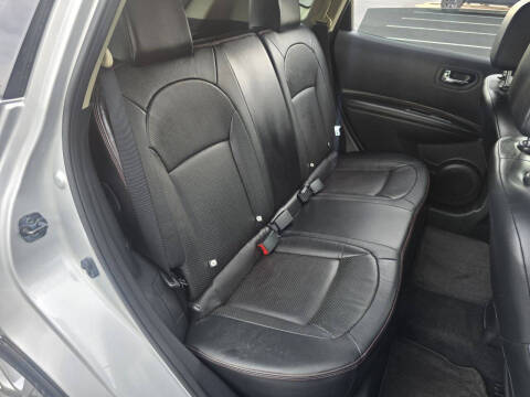 2013 Nissan Rogue SV w/SL Package