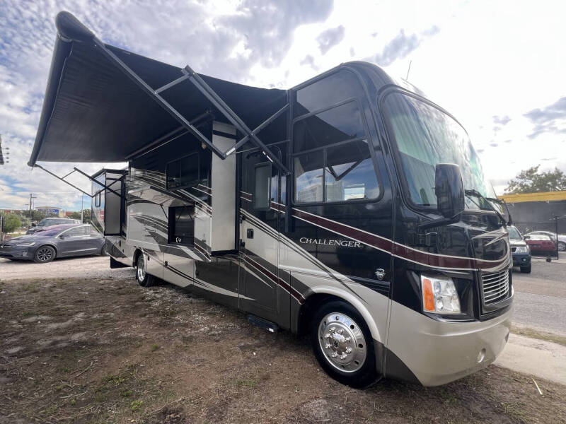 2013 Ford F-53's photo