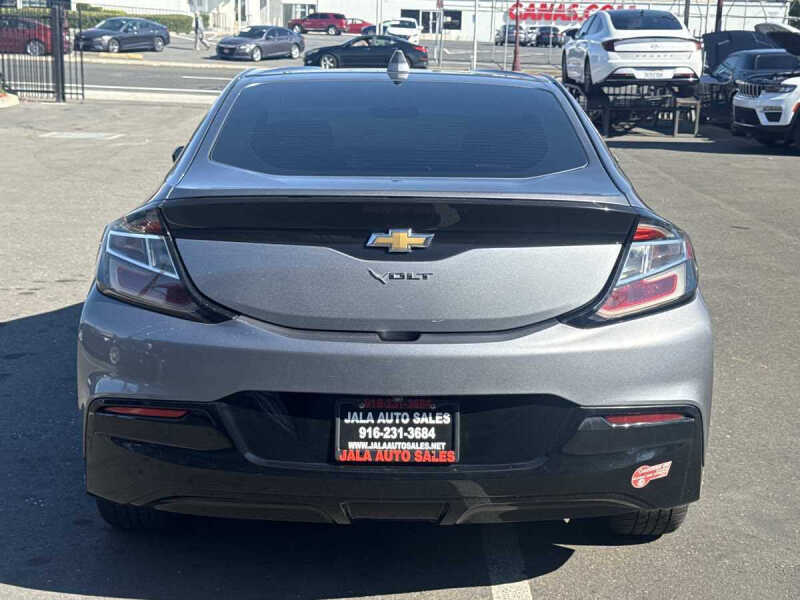2018 Chevrolet Volt LT
