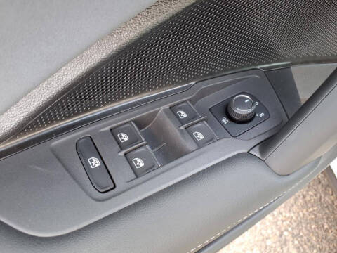 2025 Volkswagen Tiguan SE 4Motion