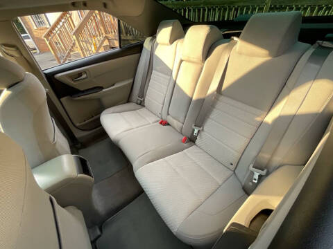 2016 Toyota Camry LE