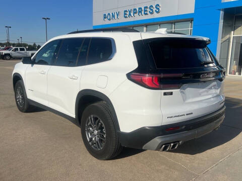 2025 GMC Acadia Elevation