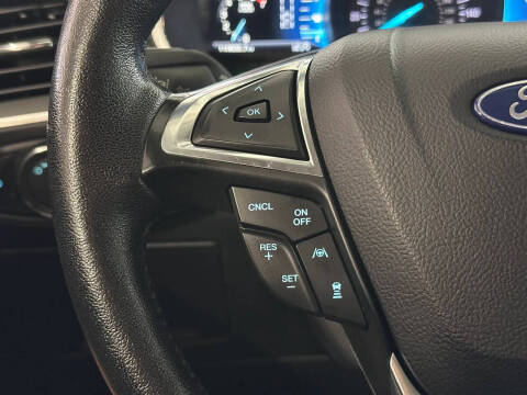 2021 Ford Edge Titanium