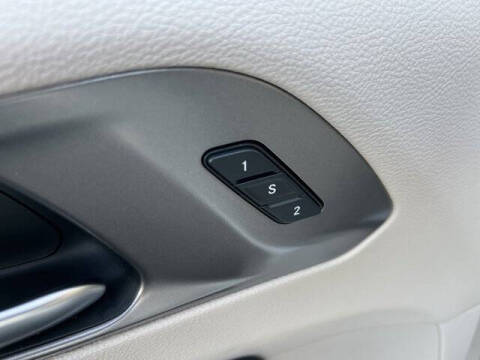 2021 Chrysler Pacifica Touring L