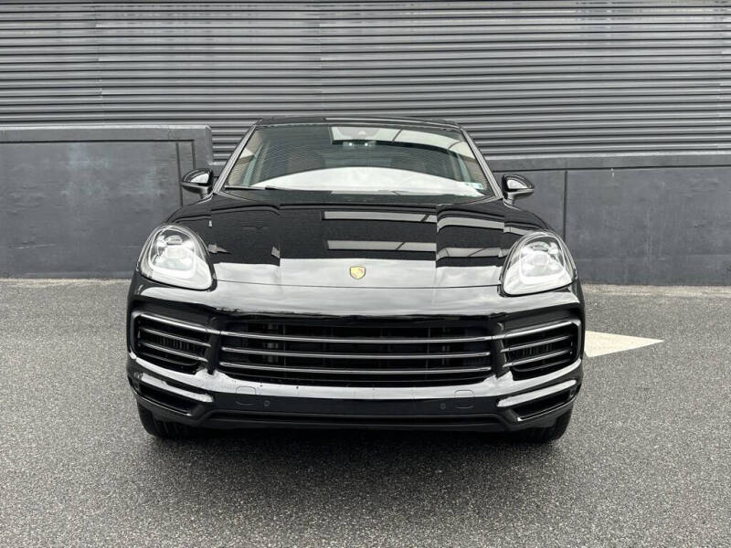 2023 Porsche Cayenne Platinum Edition