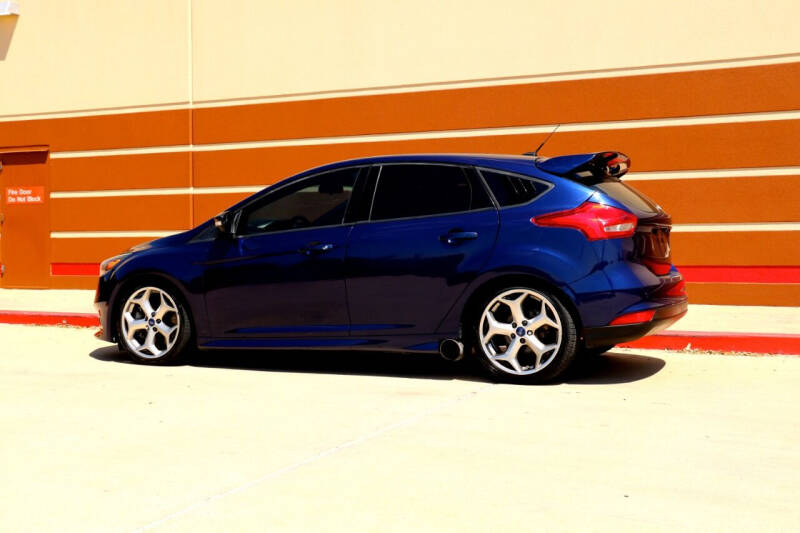 2017 Ford Focus ST